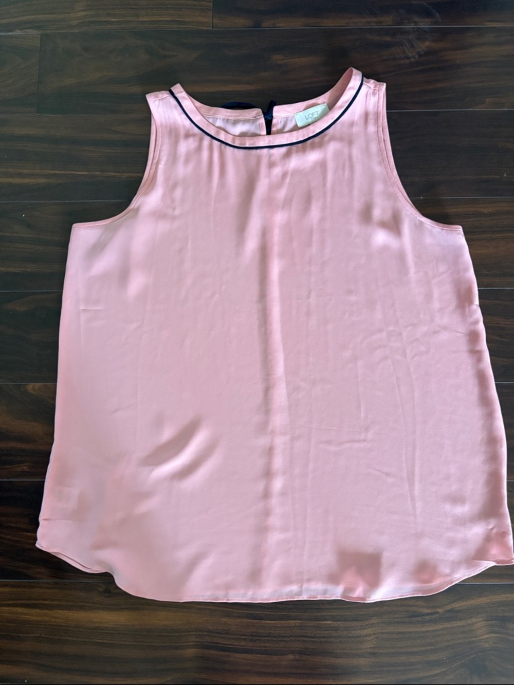 LOFT Blush Peach Sleeveless Shell with Contrast Piping